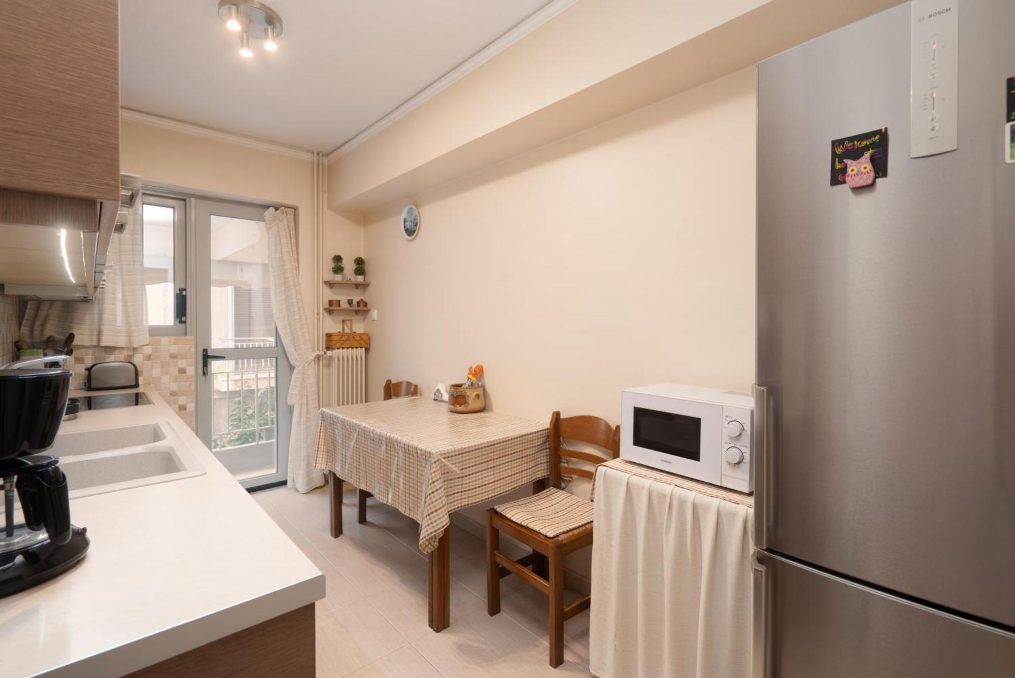 Thissio Family Apartment アテネ エクステリア 写真
