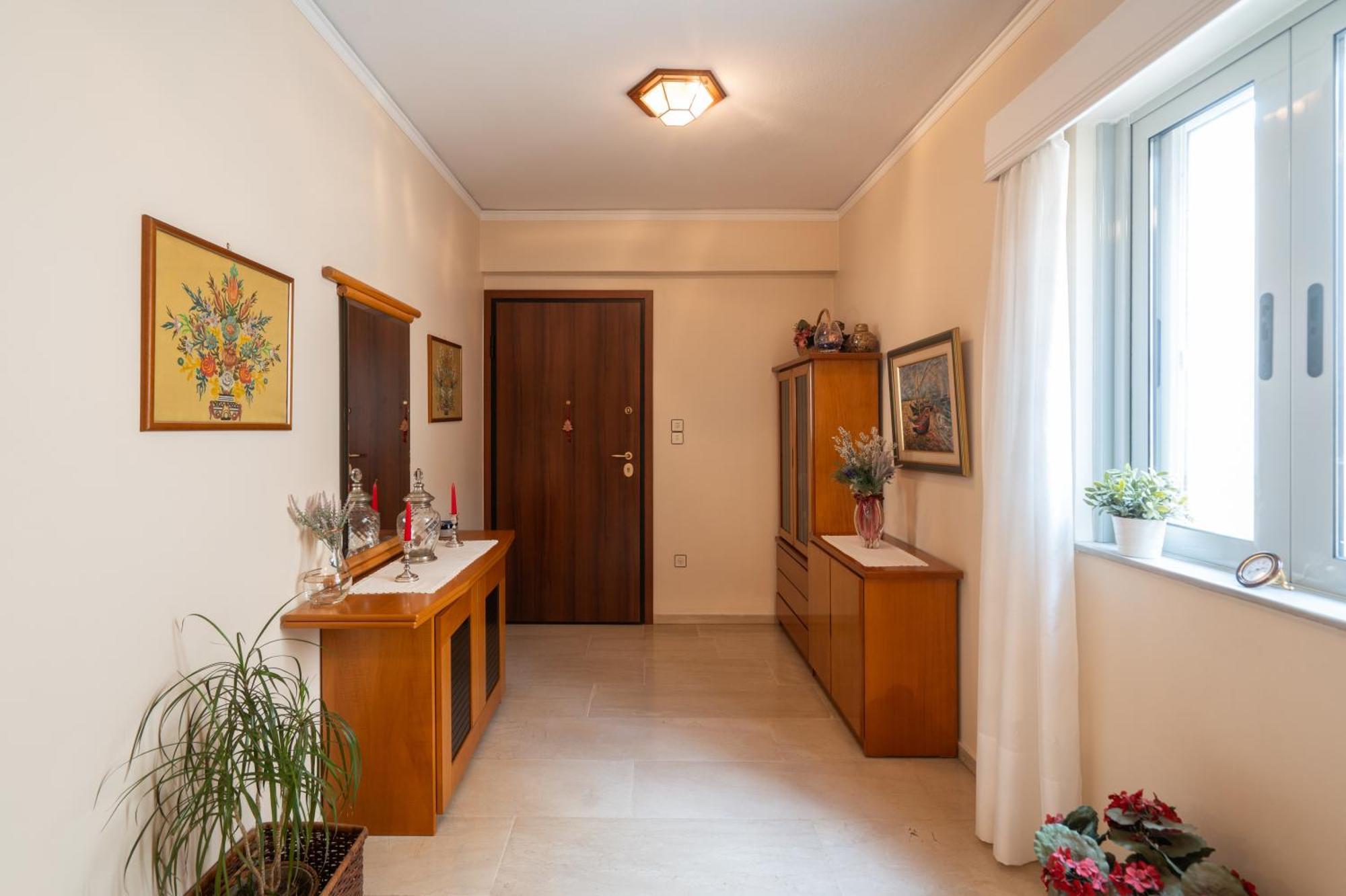 Thissio Family Apartment アテネ エクステリア 写真
