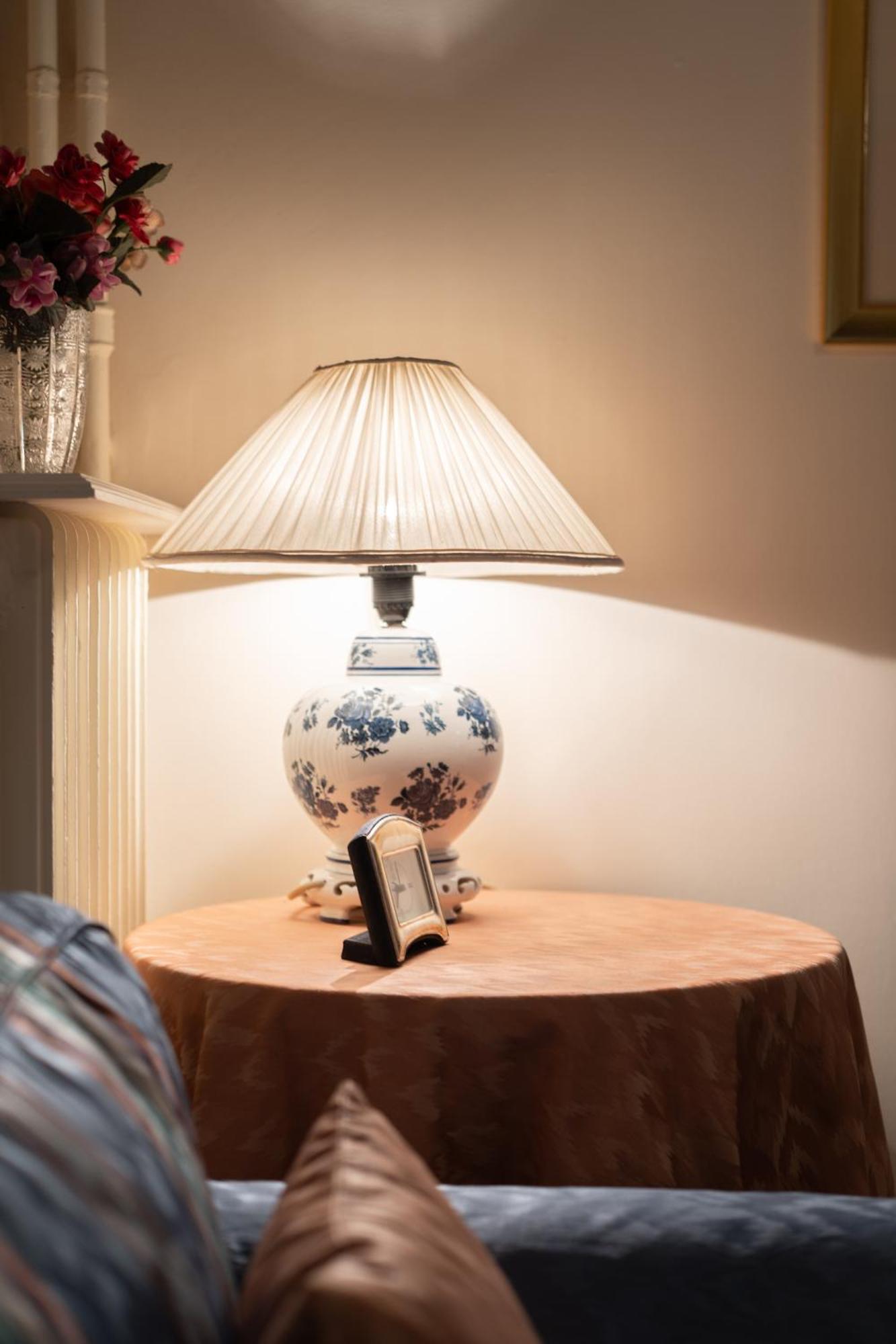 Thissio Family Apartment アテネ エクステリア 写真